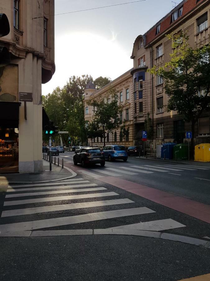 Jacky - City Centar Zagreb Luaran gambar